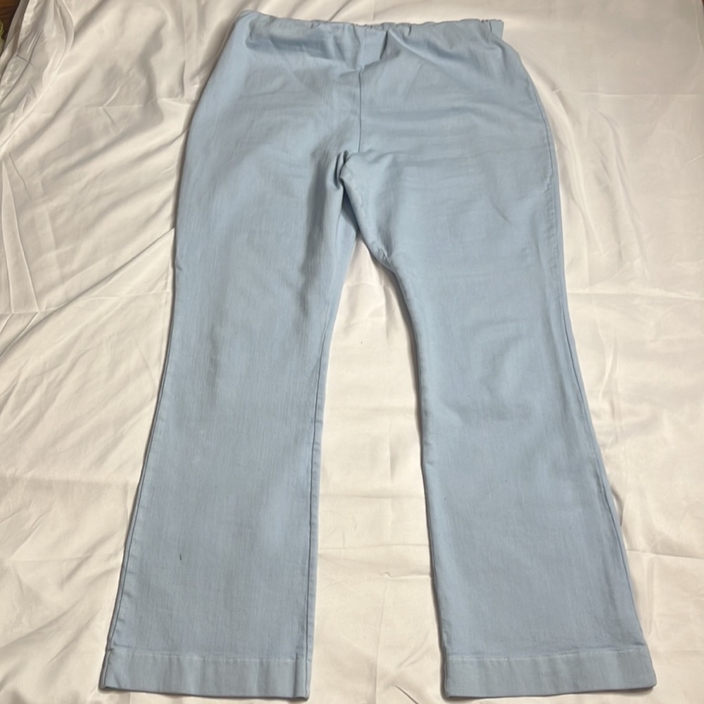 Ann Mashburn FAYE FLARE CROPPED PANT in Light BLUE